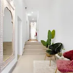 Vintage Senses Residences פארו