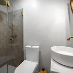 בית הארחה Vintage Senses Residences פארו