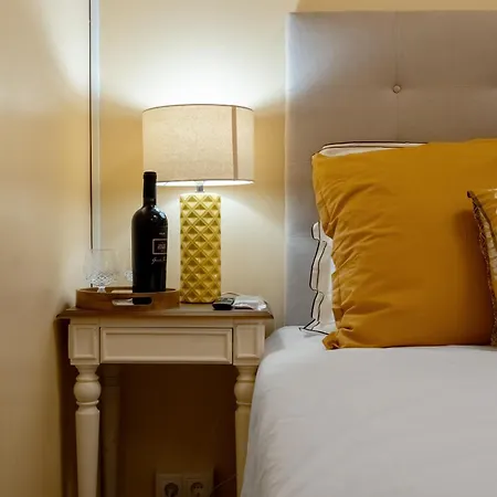 Πανσιόν Vintage Senses Residences Φάρο