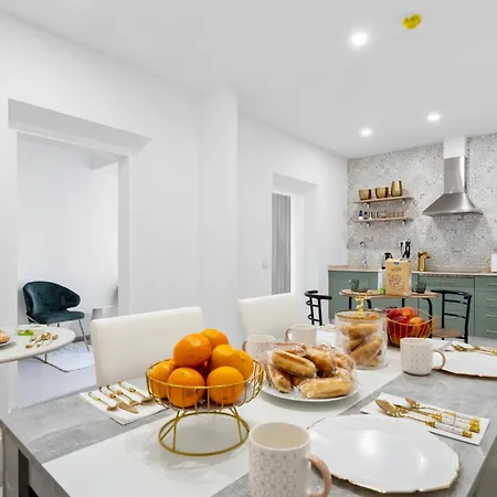 Vintage Senses Residences Pensión 3*