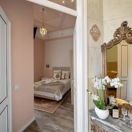 Vintage Senses Residences 3*