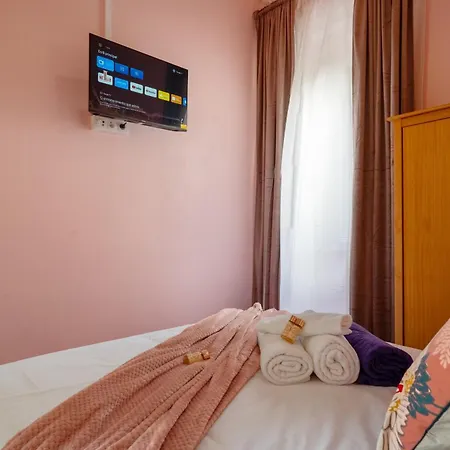 Vintage Senses Residences 3*