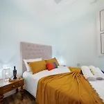 Vintage Senses Residences