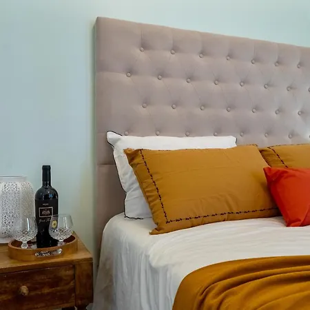 Vintage Senses Residences